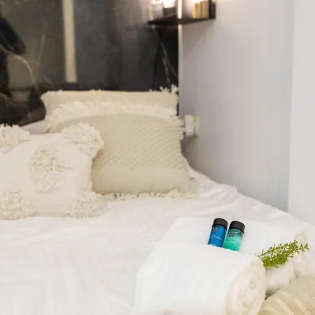 Stylish With Cosy Fireplace Near The Sea * Knokke-Heist
